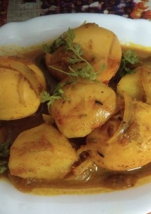 A picture of Potato Egg Curry.