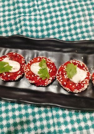 A picture of Beetroot Oats Tikki.