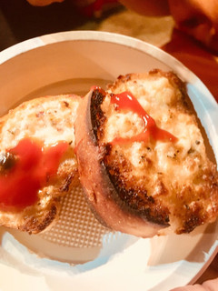 A picture of Garlic bread.
