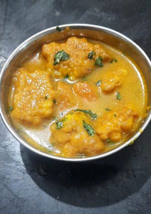 लौकी कोफ्ता करी (lauki kofta curry recipe in Hindi) रेसिपी मुख्य फोटो