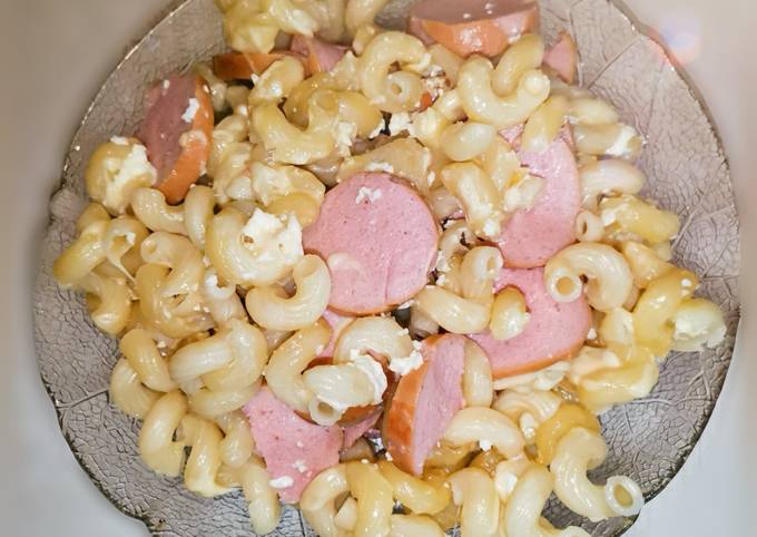 Запеканка из макарон с сосисками и сыром пошаговый