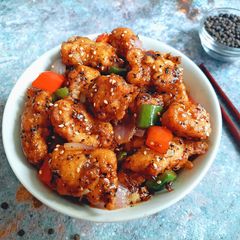 A picture of Spicy Black Pepper Chicken.