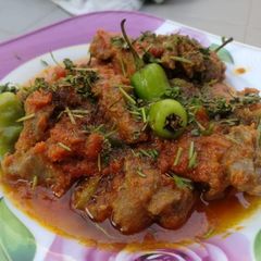 A picture of Chatpata gosht.