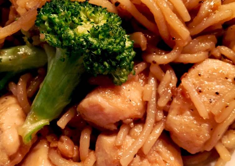 Teriyaki Chicken with Broccoli and Noodles