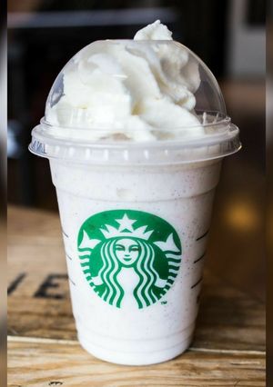 A picture of Starbucks Vanilla Bean Frappé.