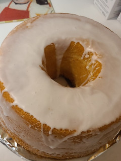 A picture of Vanilla Pound Cake.