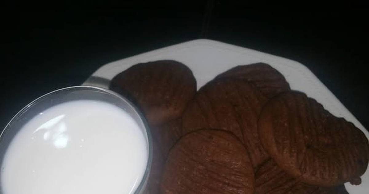 Chocolate Cookies With A Cup Of Milk Recipe By Deedah Pastries Cookpad