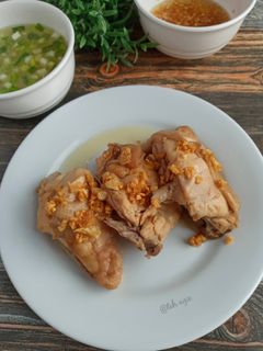 Foto resep 🍗Ayam rebus tabur bawang putih/pekcamkee metode 5.30.7🍗