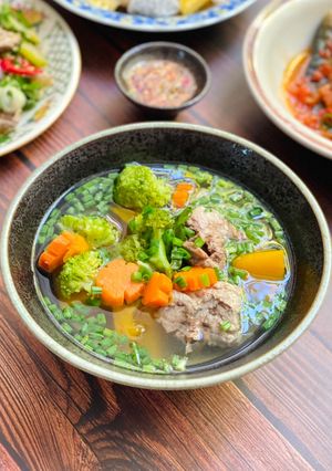 Hình của món Canh Laghim Nấu Xương Heo.