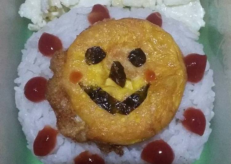 Nasi bento simpel.....Mentari pagi🌞⛅🌸😉