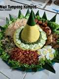Nasi tumpeng komplit
