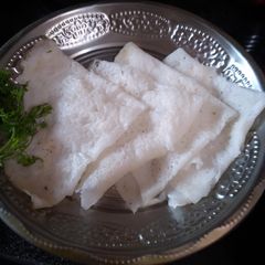 A picture of Neer dosa.