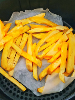 兩種材料超簡單氣炸鍋地瓜薯條 的食譜成品照片