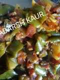 हरी शिमला मिर्च आलू सब्ज़ी। (hari shimla mirch aloo sabzi recipe in Hindi)