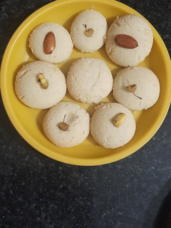 नानखताई (nankhatai recipe in hindi) रेसिपी मुख्य फोटो
