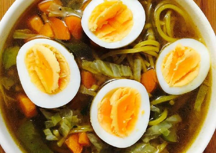 Veg Ramen noodles with eggs