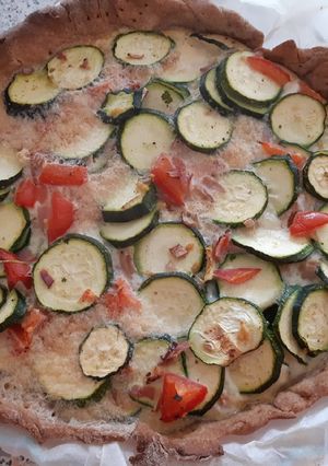 Une photo de Tarte à l'épeautre aux courgettes et tomates
