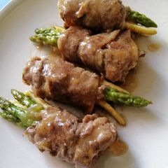 A picture of Asparagus Roll.