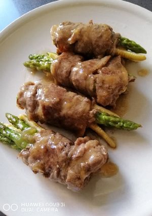 A picture of Asparagus Roll.