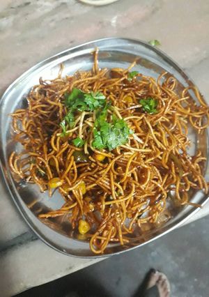 A picture of Chinese bhel.