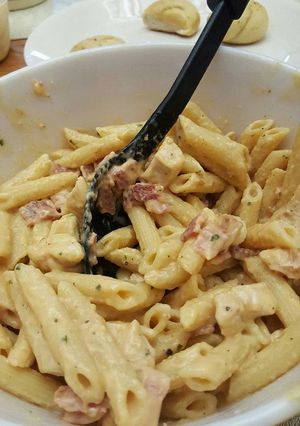 A picture of Chicken Bacon Ranch Pasta.