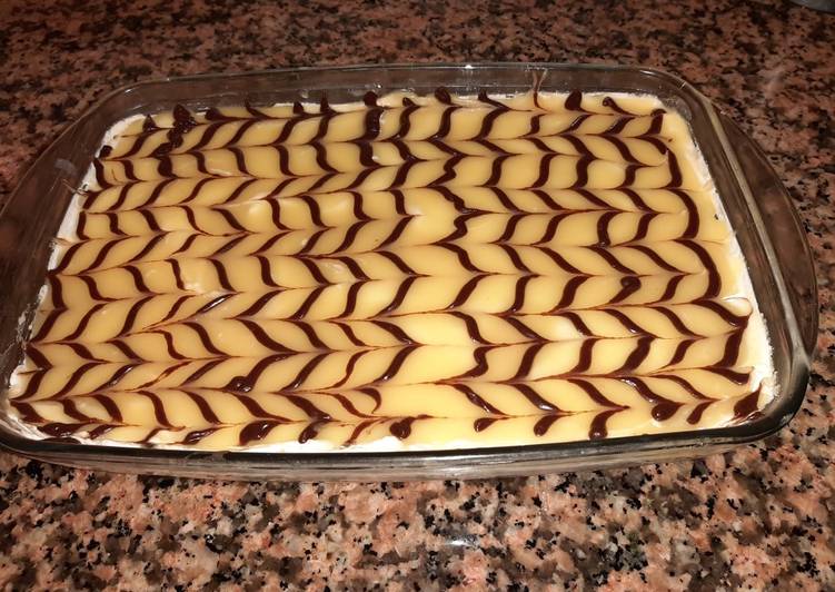 Bizcocho con nata y crema de lim贸n 馃崑