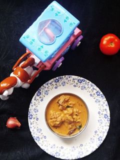கிராமத்து ஸ்டைல் மட்டன் குழம்பு (Mutton kulambu recipe in tamil) செய்முறை முக்கிய புகைப்படம்