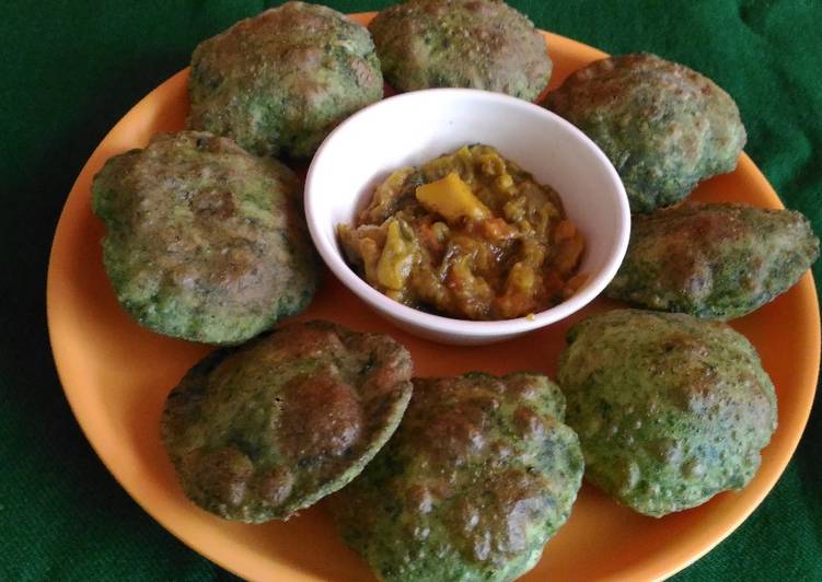 Recipe of Any-night-of-the-week Bathua aur matar kachori
