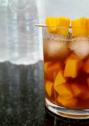 A picture of Mango iced tea.