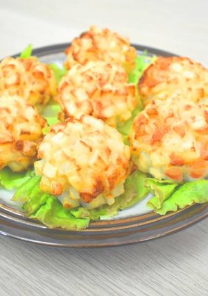 A picture of Crispy Potato Shrimp Balls.