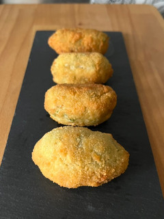 Una foto de Croquetas de brócoli y bacalao