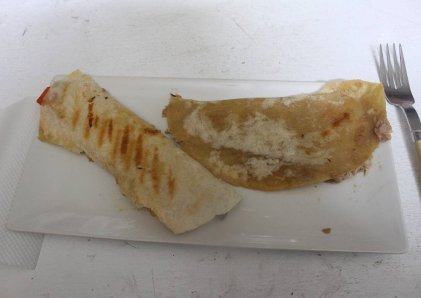 Tortitas mexicanas con surimi y atún al grill doble