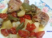 Una foto de pollo dorado al horno