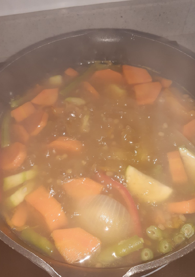 Una foto de Verduras con lentejas