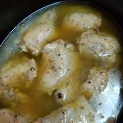 A picture of Slow Cooker Bronx Lemon Butter Chicken.