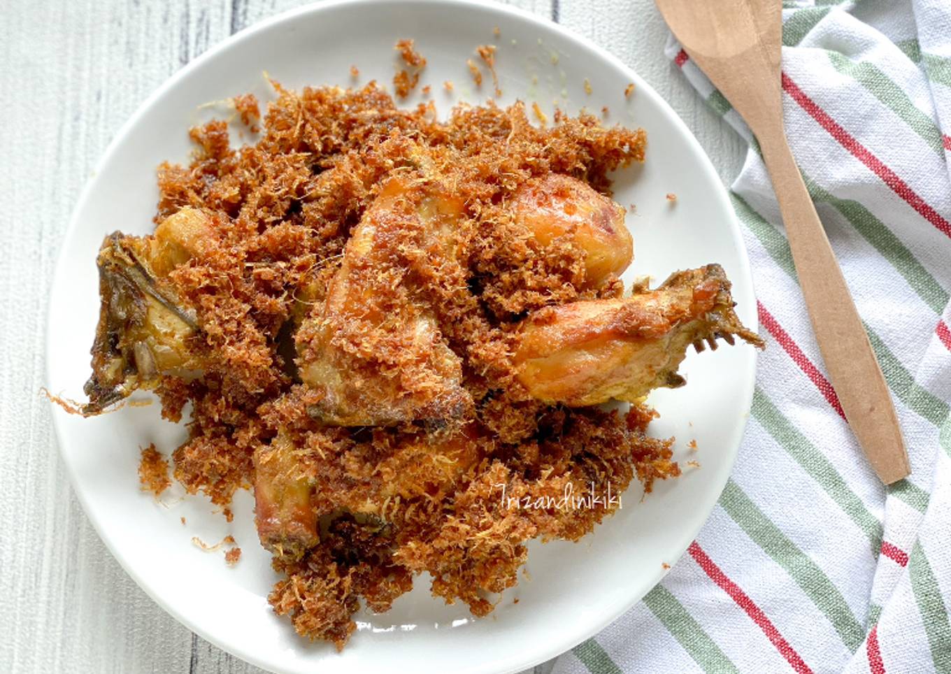 Ayam goreng lengkuas kremes