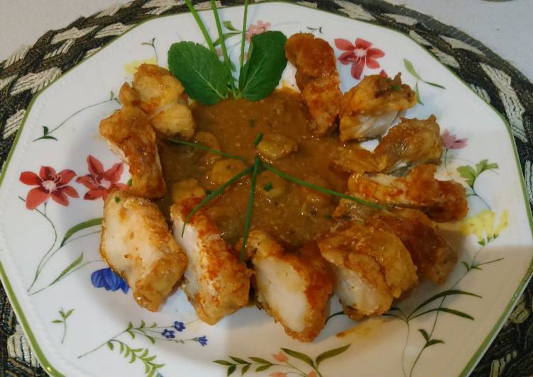 Rape alangostado con salsa