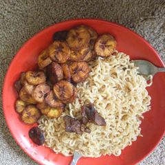 A picture of Indomie noddles.