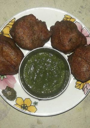 A picture of Falahari bonda vada.