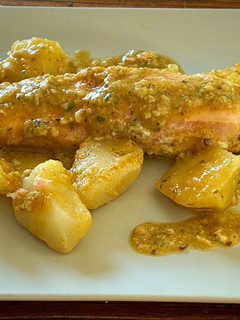 Una foto de All i pebre de salmón