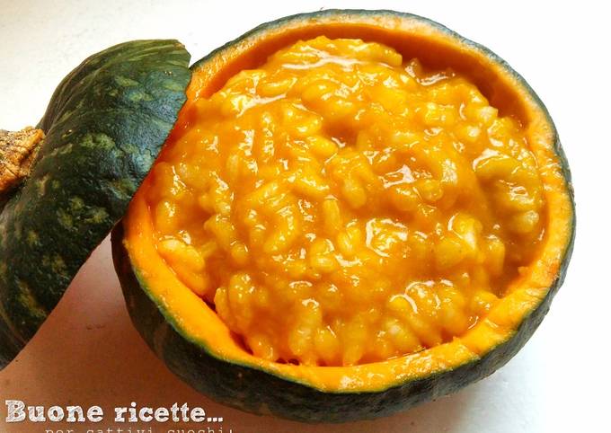Guida passo passo a Fai Fatto in casa super veloce Risotto con la zucca