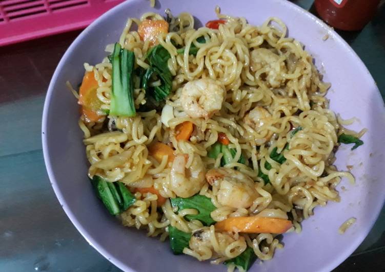 Bahan Menyiapkan Indomie Sea Food Lezat