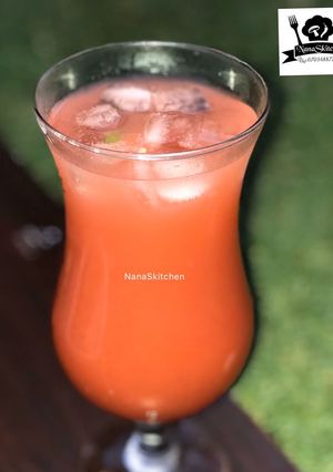 A picture of 3ple Fruits juice.