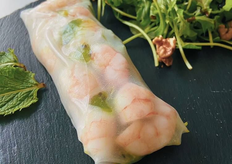 Rouleau de printemps Ă  la crevette et au kiwi đ„