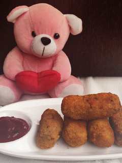 A picture of KFC style Veg Strips.