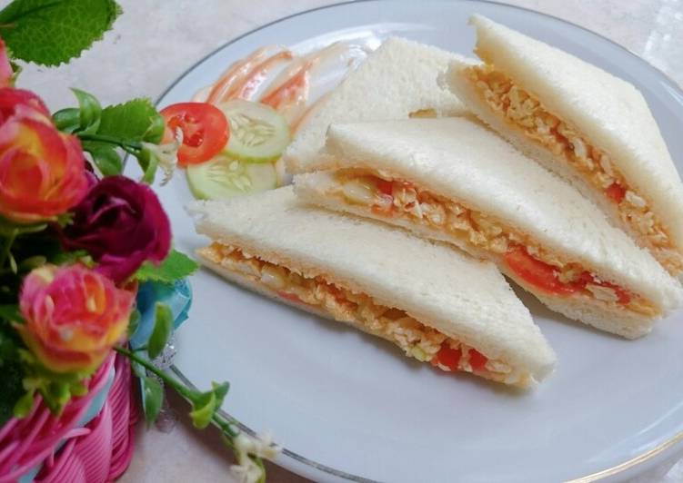 Sandwich telur simple