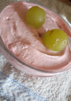 A picture of Eggless Strawberry Mousse.
