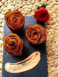 Una foto de Rosas de patata de Sant Jordi🌹