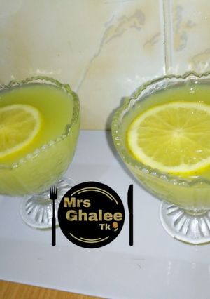 A picture of Cucumber ginger and orange juice.