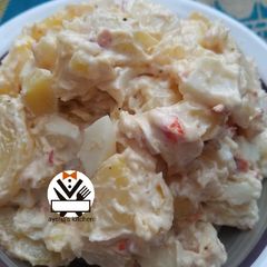 A picture of Potatoe salad.